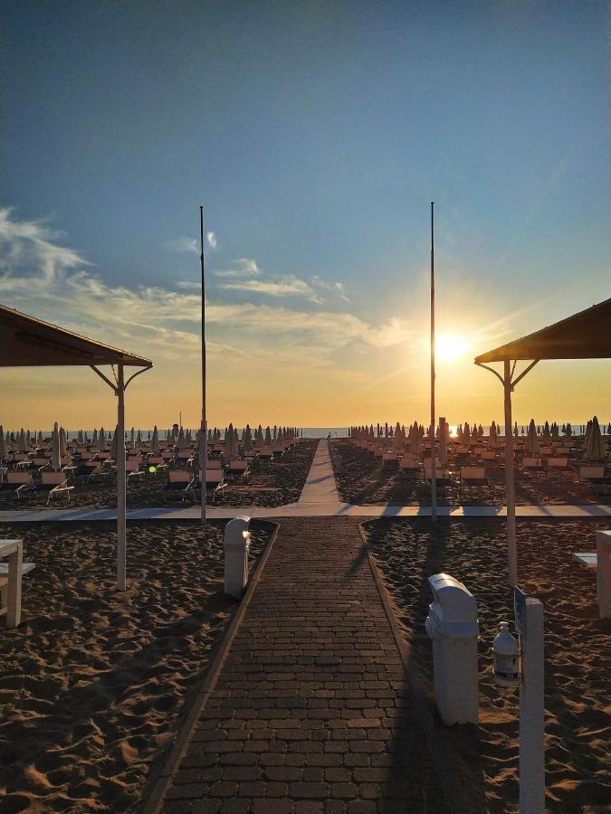 Hotel Naica Rimini Dış mekan fotoğraf